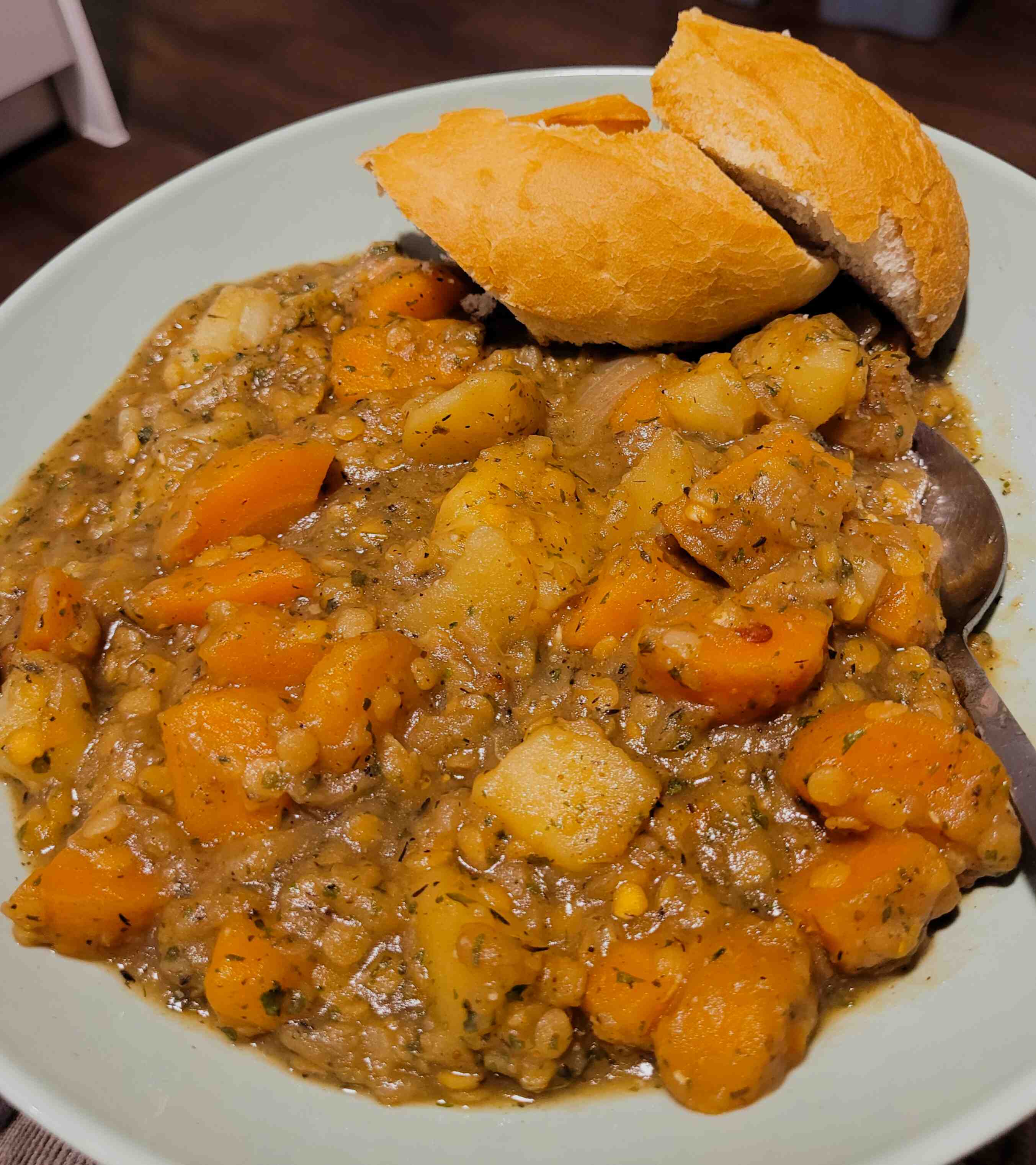 A picture of lentil stew.